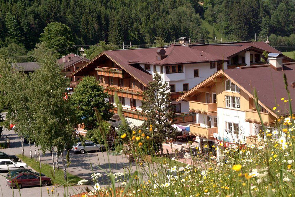 Sport Und Familienhotel Klausen Kirchberg in Tirol Bagian luar foto
