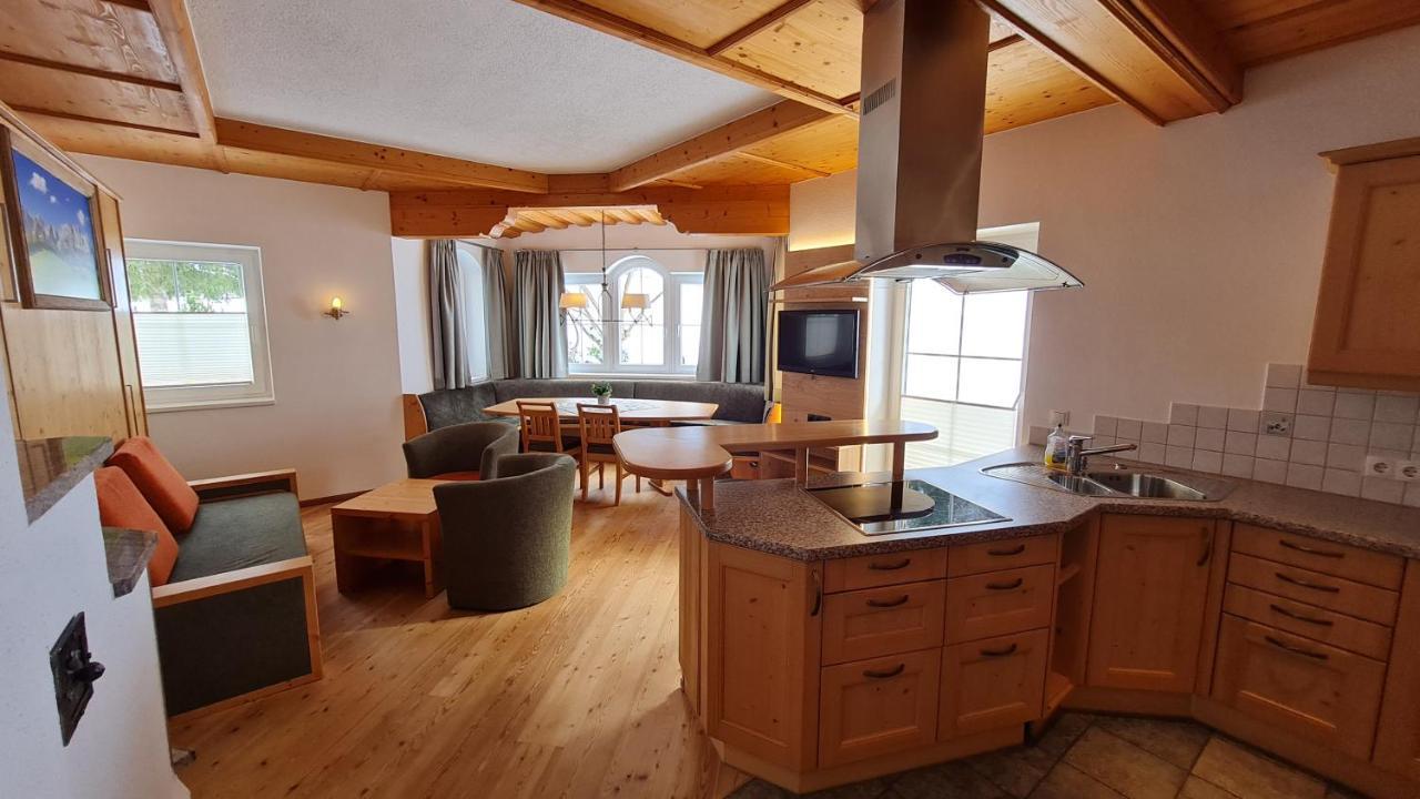 Sport Und Familienhotel Klausen Kirchberg in Tirol Bagian luar foto