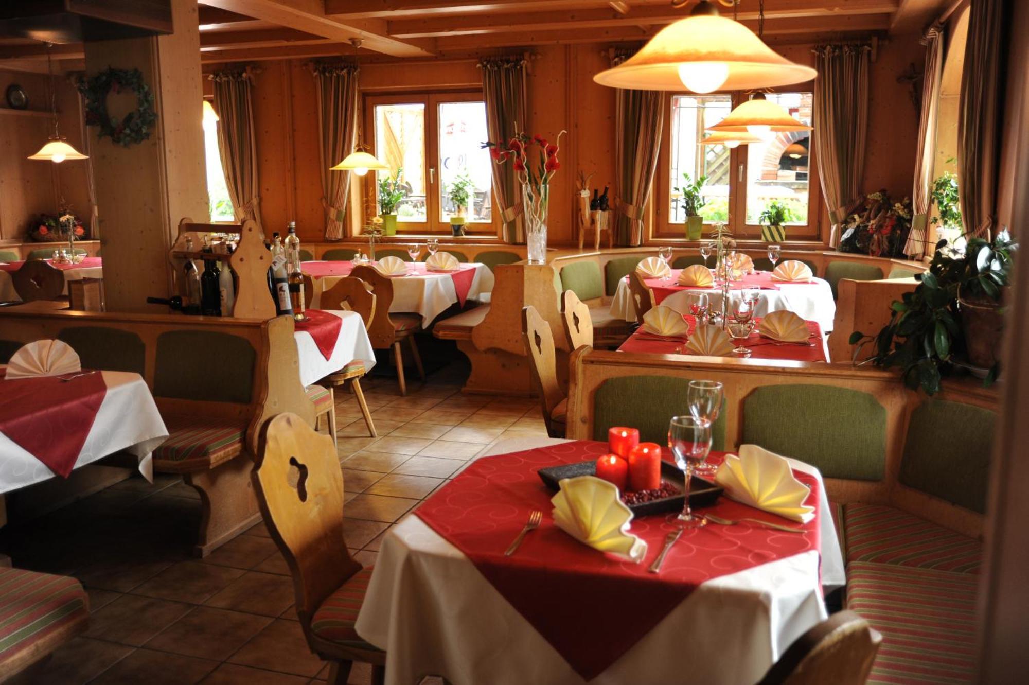 Sport Und Familienhotel Klausen Kirchberg in Tirol Bagian luar foto